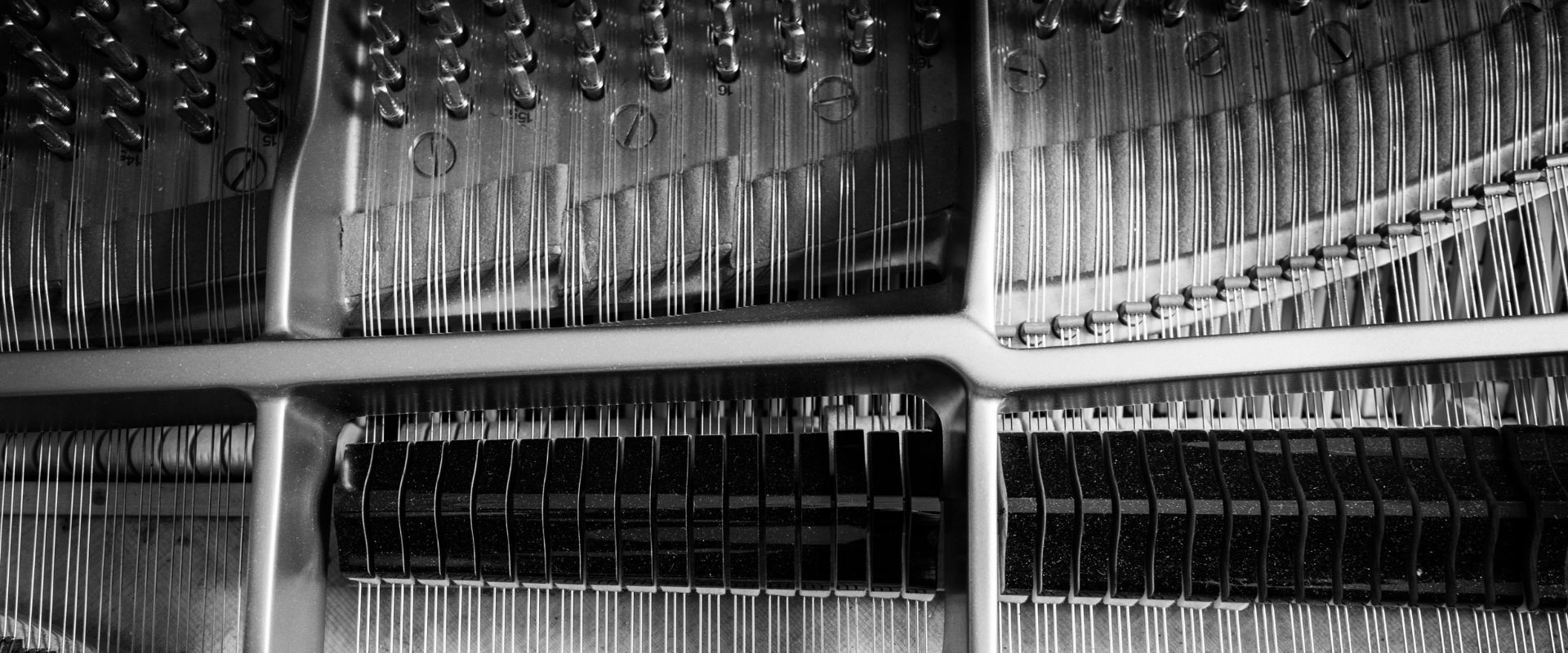 Réglages et accord d’un piano Réglages et accord d'un piano | Transports TH GARCIA
